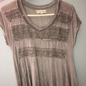 knox rose tee size medium